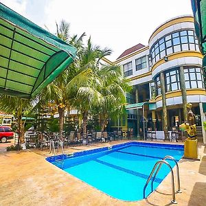 Charleston Hotel Ltd
